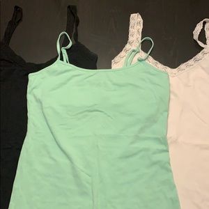 3pack of tank tops